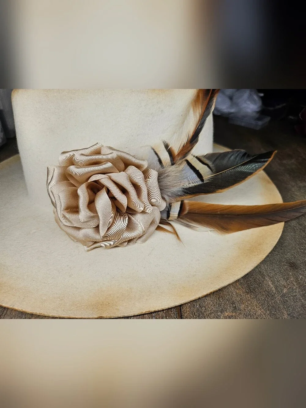 NEW Beige Feather And Flower Hat Pin, Brooch, Hat Fancinator